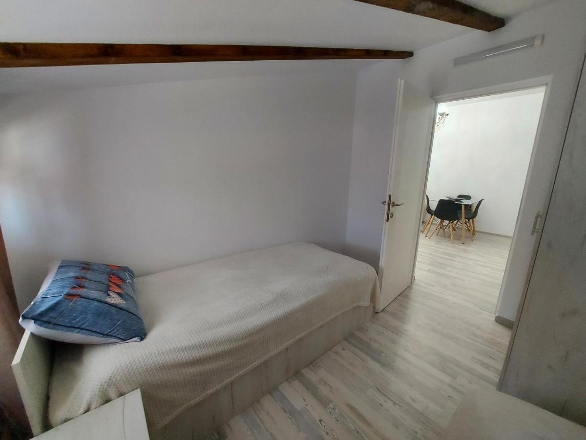 Jolie Art Apartment เบรยลา ภายนอก รูปภาพ