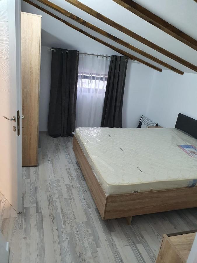 Jolie Art Apartment เบรยลา ภายนอก รูปภาพ
